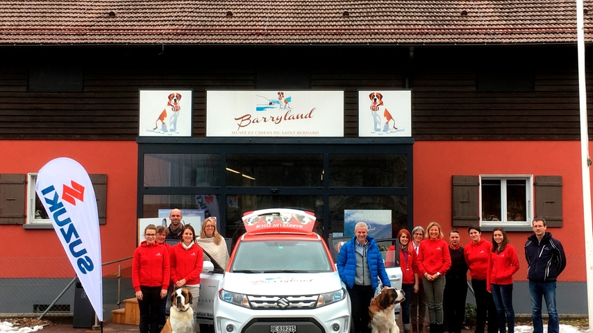 Das Team der Fondation Barry vor dem Barryland in Martigny